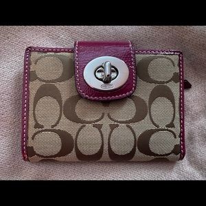 Coach Turn Clasp Wallet